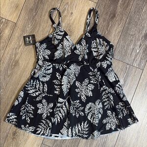 Women's Black and White Leaf Print Swim Top